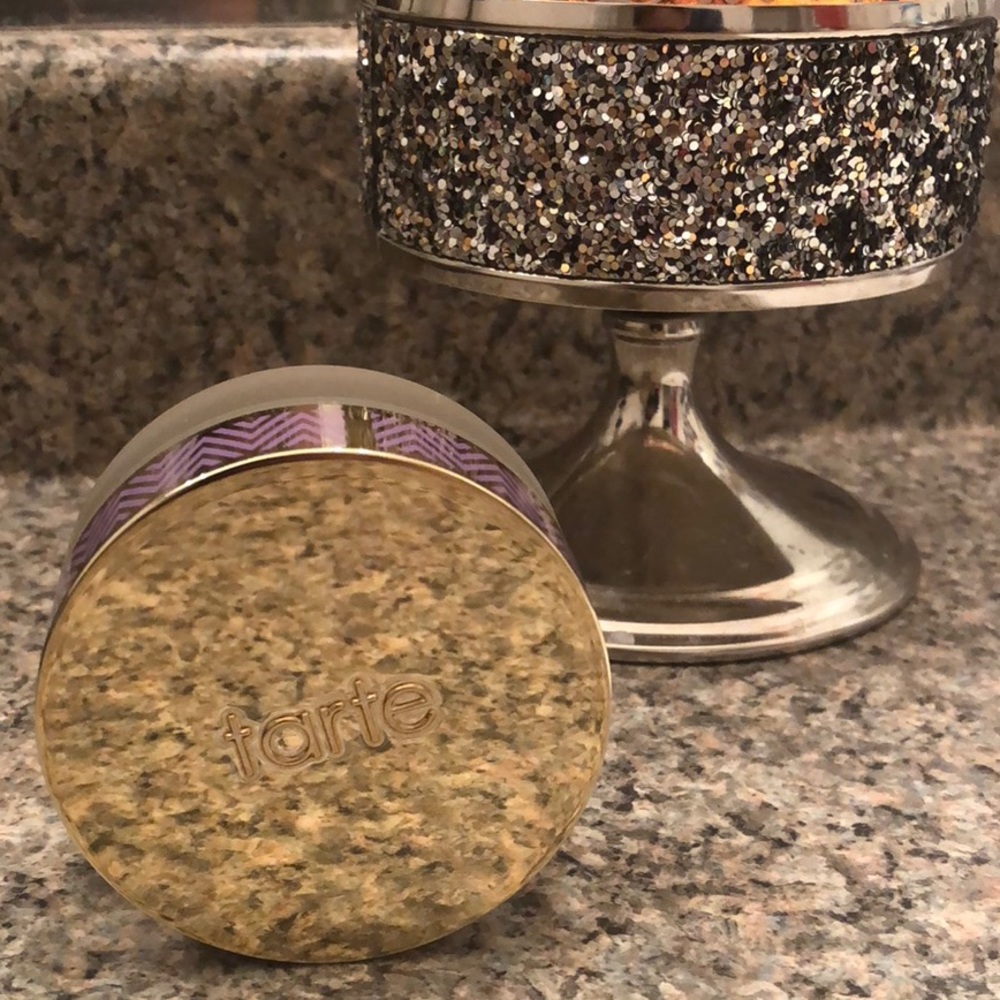 Tarte Hybrid Gel Foundation in Light Neutral